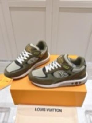 wholesale quality men's louis vuitton run way sneakers model no. 812